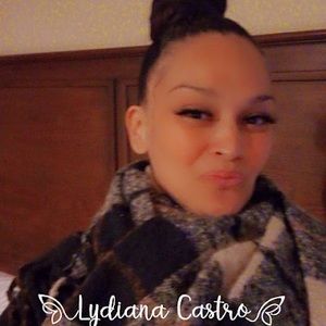 Meet your Posher, Lydiana